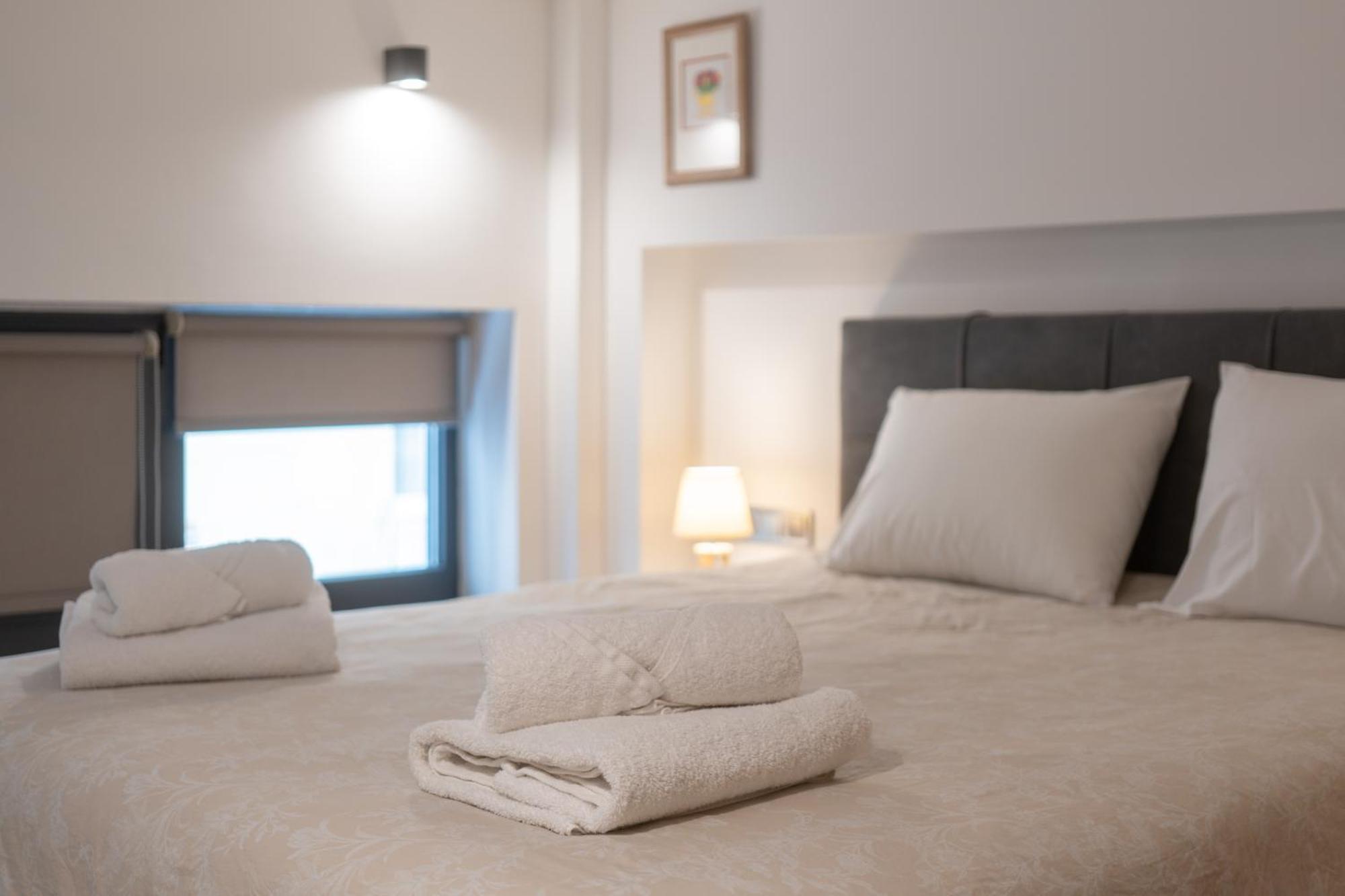 Ferienwohnung Demeter'S Loft-Stylish Exclusive Athenian Retreat Exterior foto